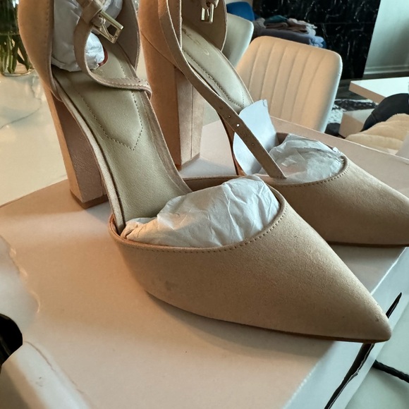 Chunky Aldo Suede Close Toe Heels Size US 9 - Picture 3 of 5